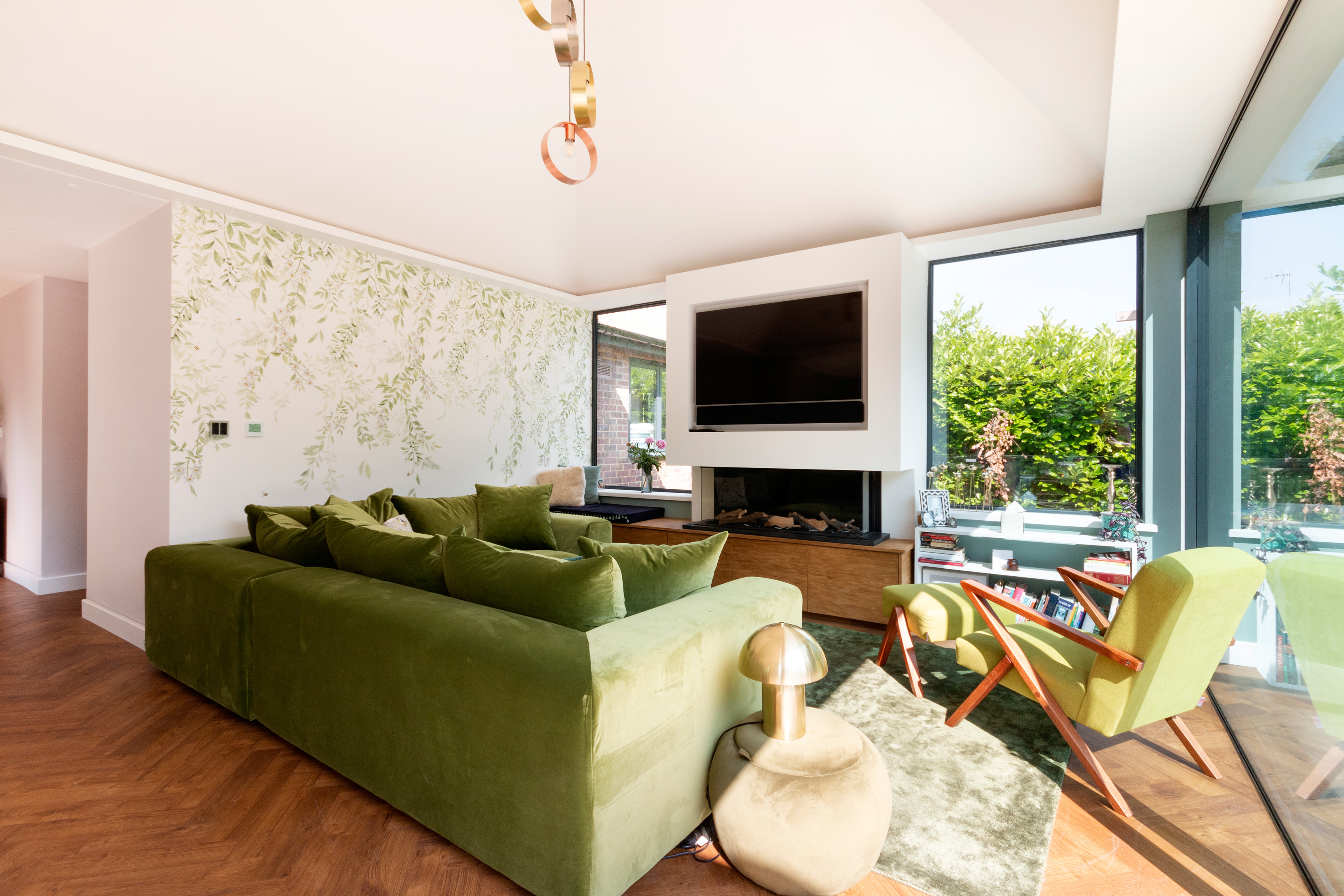 Rear extension — open-plan living room, Surrey
